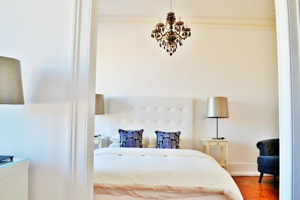 Feeling Chiado 15 Hotel Lisbon Room photo