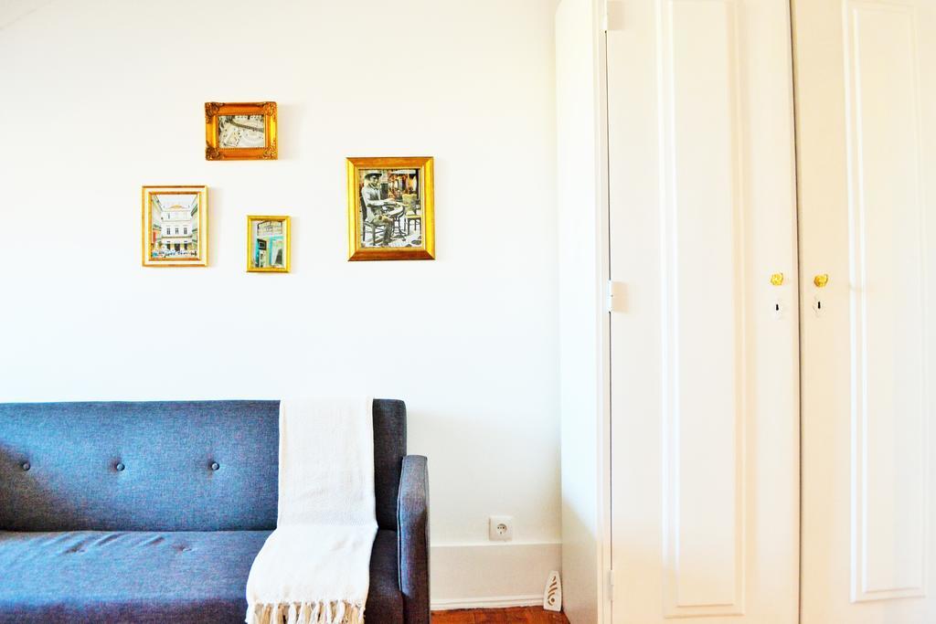 Feeling Chiado 15 Hotel Lisbon Room photo
