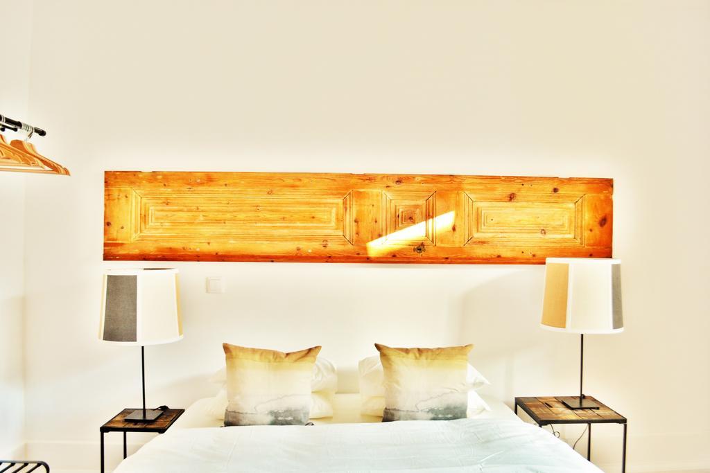 Feeling Chiado 15 Hotel Lisbon Room photo